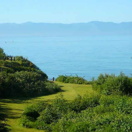 Points West Oceanfront Resort Sooke Buitenkant foto